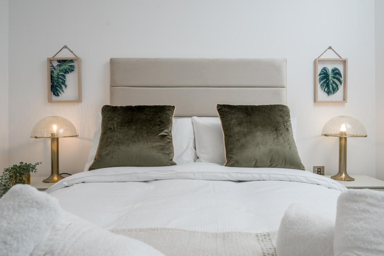 Luxurious Spacious 2Bed Suites Skyline River Views By Canary Wharf 런던 외부 사진