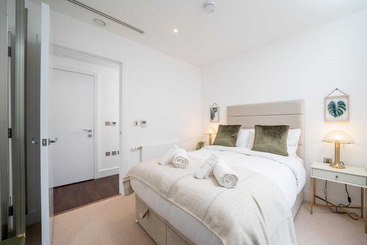 Luxurious Spacious 2Bed Suites Skyline River Views By Canary Wharf 런던 외부 사진