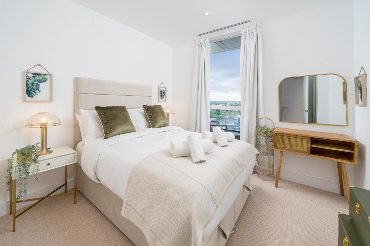 Luxurious Spacious 2Bed Suites Skyline River Views By Canary Wharf 런던 외부 사진