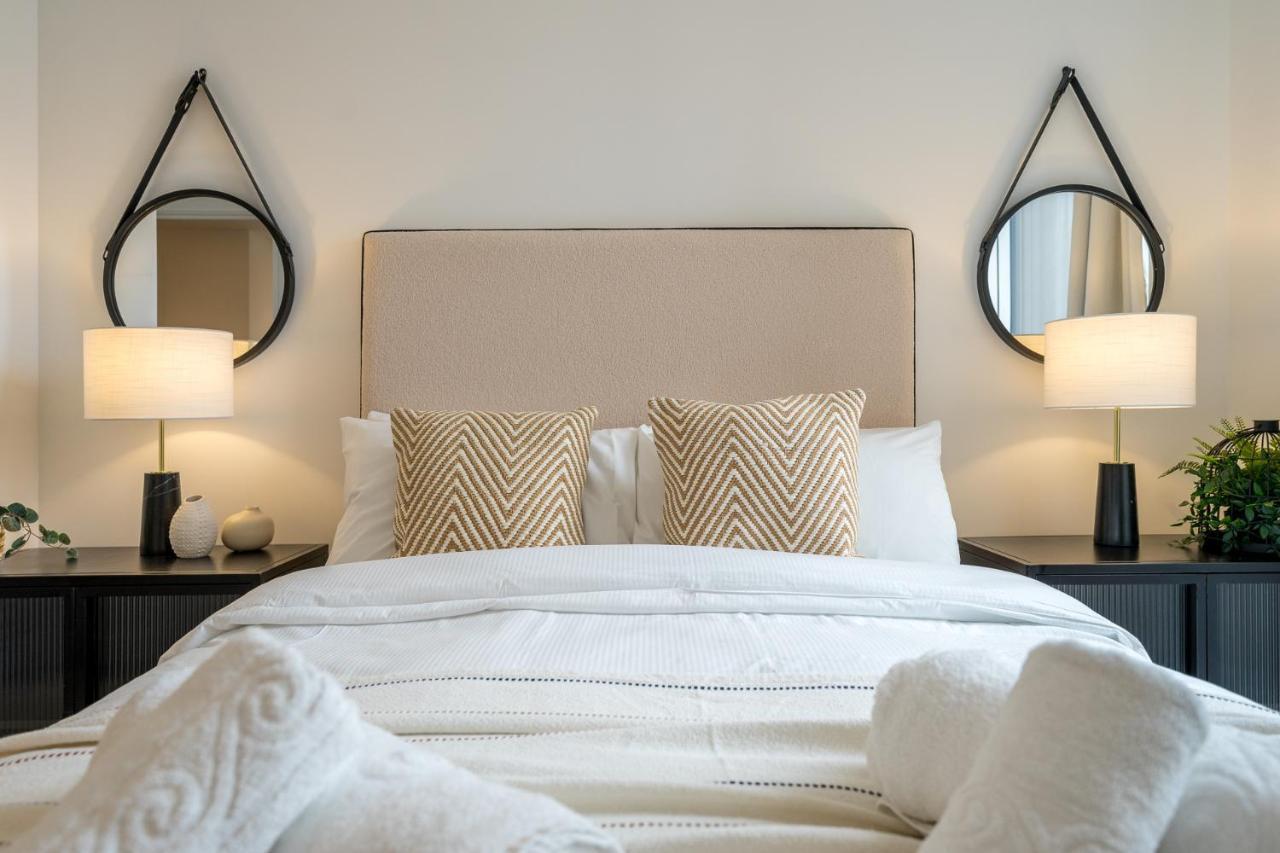 Luxurious Spacious 2Bed Suites Skyline River Views By Canary Wharf 런던 외부 사진