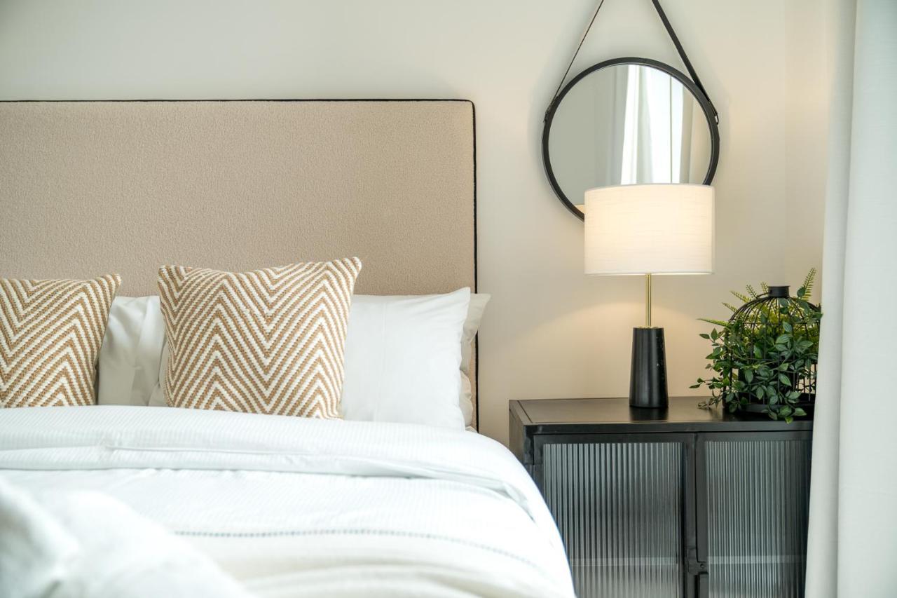Luxurious Spacious 2Bed Suites Skyline River Views By Canary Wharf 런던 외부 사진