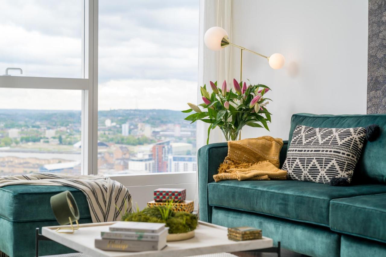 Luxurious Spacious 2Bed Suites Skyline River Views By Canary Wharf 런던 외부 사진